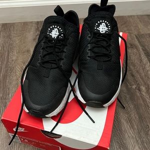 Nike Air Huarache Run Ultra